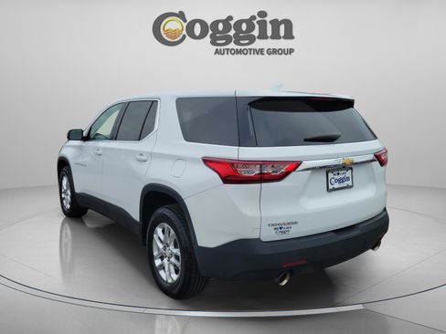 Used 2019 Chevrolet Traverse LS image 2