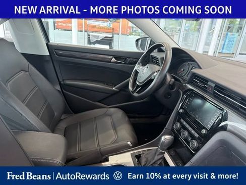 Used 2020 Volkswagen Passat 2.0T R-Line FWD image 9