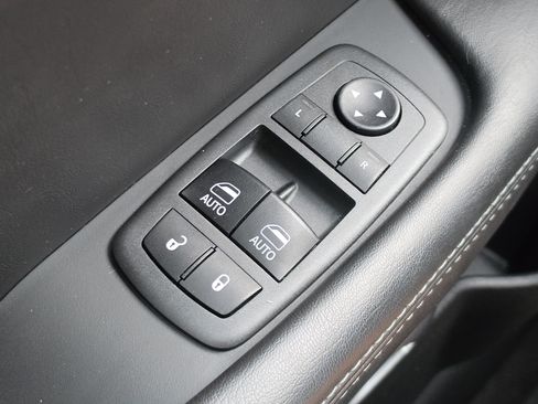 Used 2018 Dodge Challenger GT w/ GT Interior Package AWD/4WD image 10