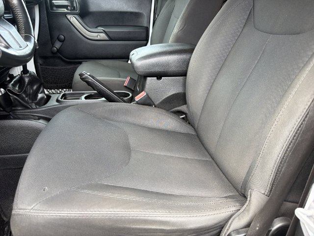 Used 2017 Jeep Wrangler Sport AWD/4WD image 21
