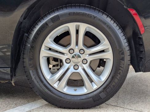 Used 2023 Dodge Charger SXT image 11