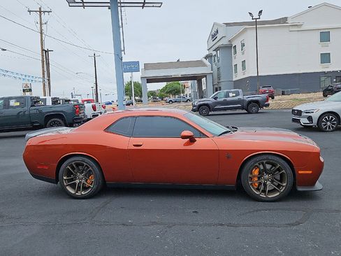 Used 2023 Dodge Challenger SRT Hellcat RWD image 6