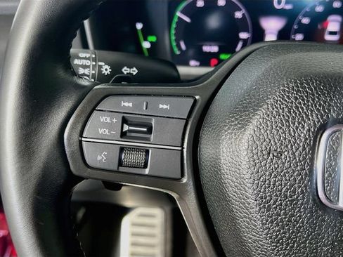 Used 2024 Honda Accord Sport image 17