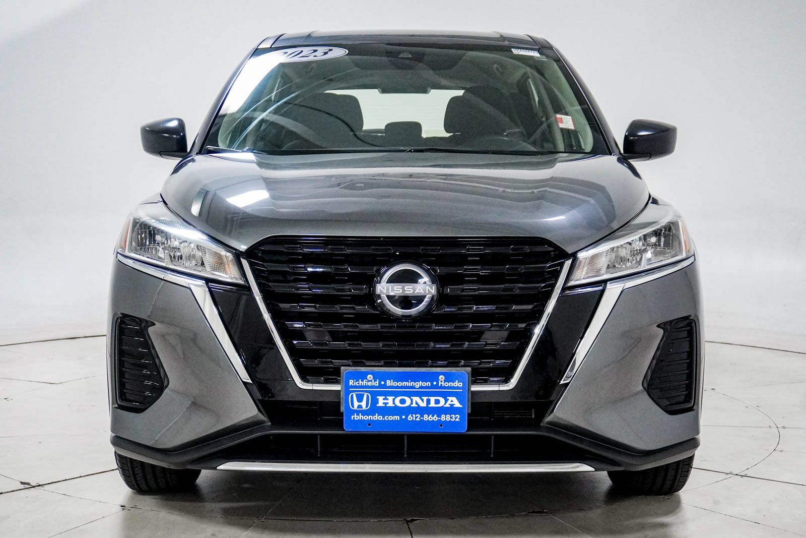 Used 2023 Nissan Kicks S FWD image 14