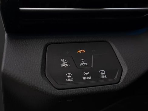 Used 2023 Volkswagen ID.4 Pro S AWD/4WD image 29