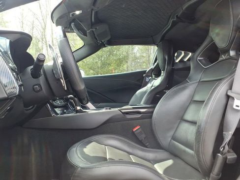 Used 2017 Chevrolet Corvette Stingray Coupe w/ 3LT Preferred Equipment Group image 28