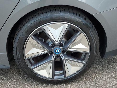 Used 2024 BMW i4 eDrive40 w/ Premium Package RWD image 35