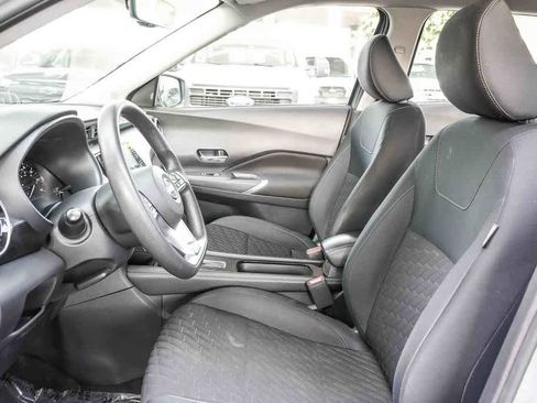 Used 2023 Nissan Kicks SV w/ Interior Electronics Package image 17