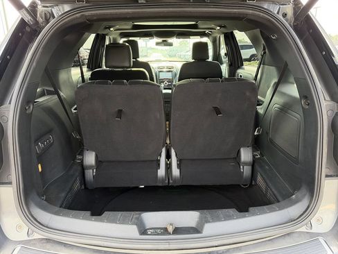 Used 2018 Ford Explorer Platinum AWD/4WD image 7