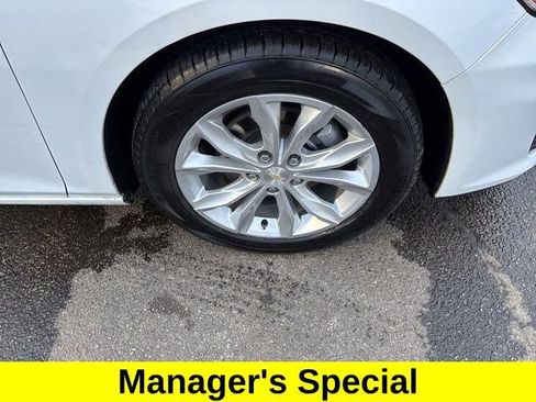 Used 2024 Chevrolet Malibu LT image 44