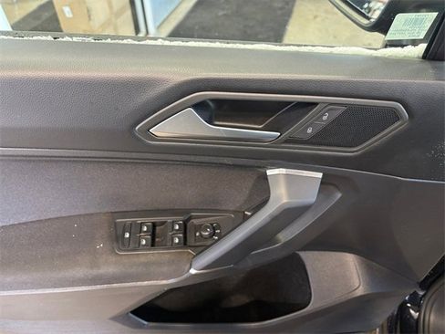 Used 2020 Volkswagen Tiguan S w/ 3rd Row Seat Package image 16