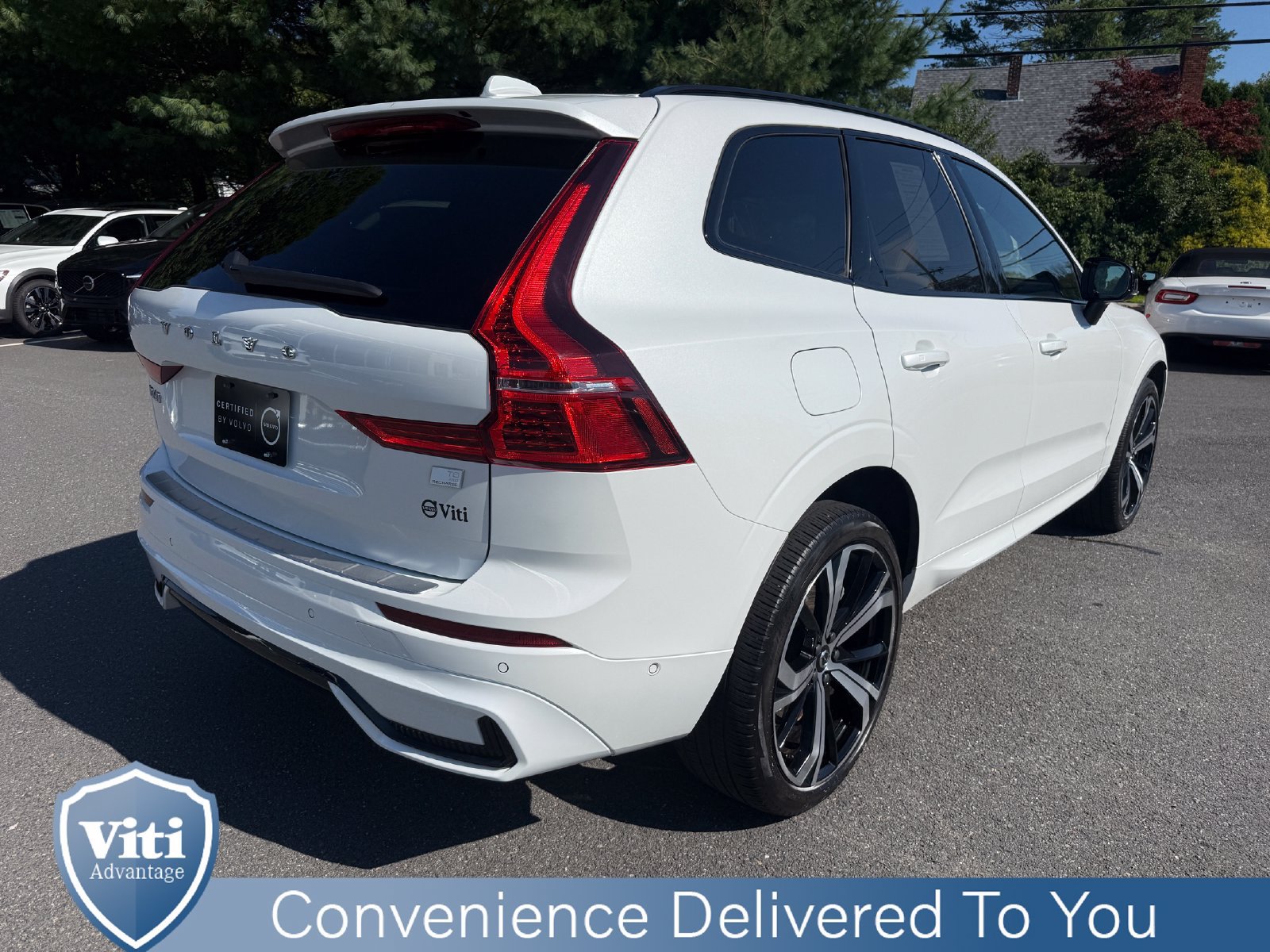 Used 2024 Volvo XC60 T8 Ultimate AWD/4WD image 8