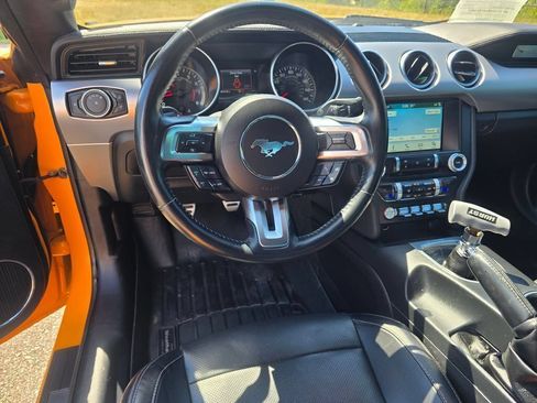 Used 2018 Ford Mustang Premium RWD image 11