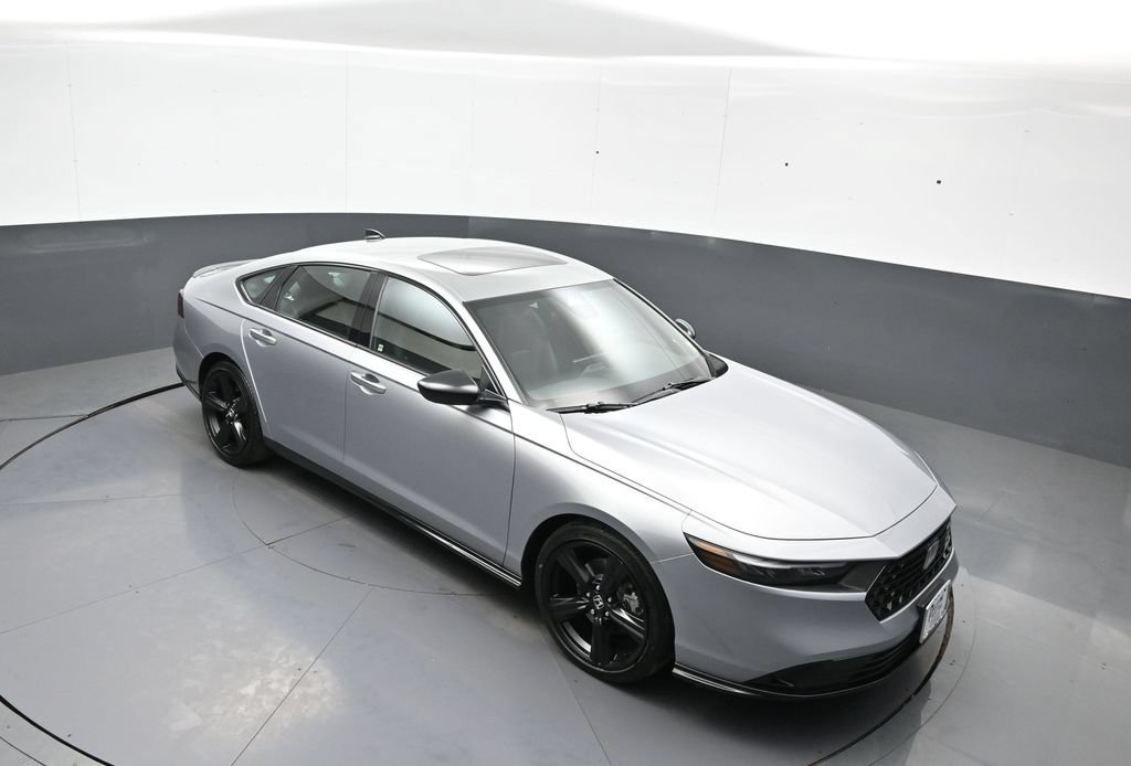 Used 2024 Honda Accord Sport image 35