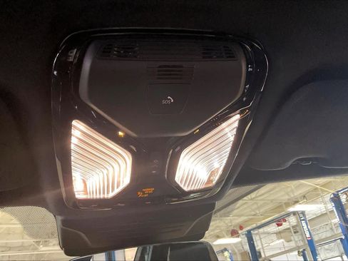 Used 2026 BMW X7 xDrive40i image 35