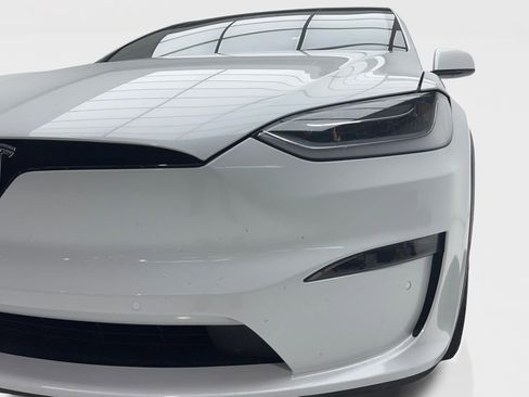 Used 2022 Tesla Model X Plaid image 7