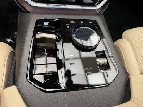 Used 2025 BMW X3 xDrive30i image 21