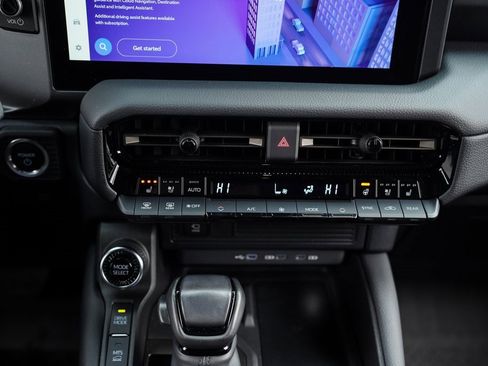 Used 2024 Toyota Land Cruiser w/ Premium Package image 33