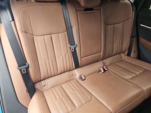 Used 2019 Audi e-tron Prestige w/ Prestige Package image 27