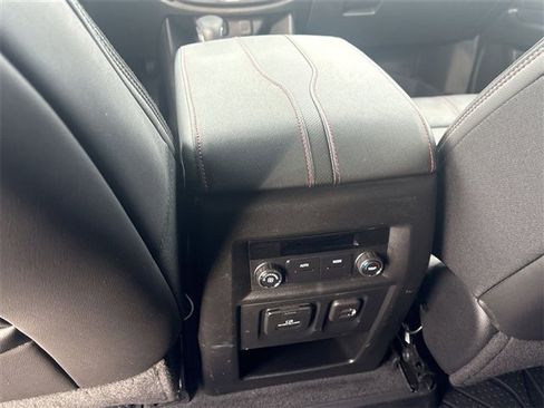 Certified 2023 Chevrolet Traverse RS w/ LPO, Floor Liner Package image 21