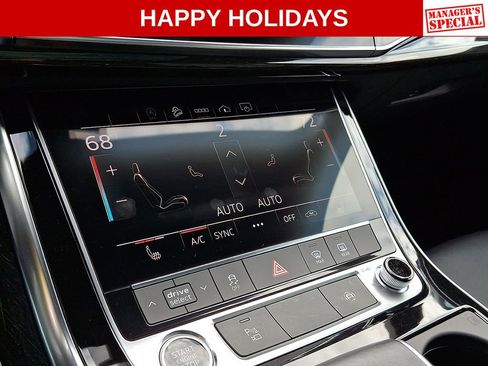 Used 2022 Audi Q7 2.0T Premium w/ Convenience Package image 17