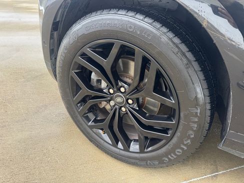 Used 2020 Land Rover Range Rover Evoque SE image 9