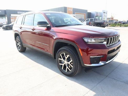 New 2025 Jeep Grand Cherokee L Limited w/ Luxury Tech Group II image 1