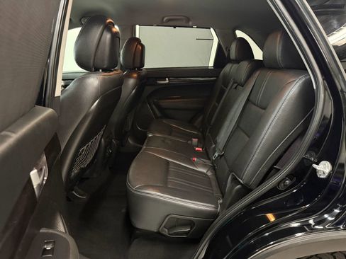 Used 2014 Kia Sorento EX image 17