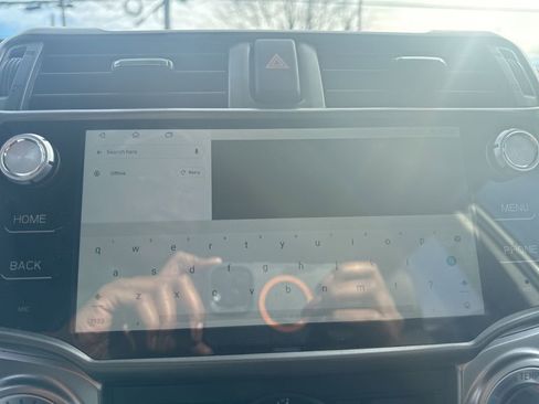 Used 2015 Toyota 4Runner SR5 image 9