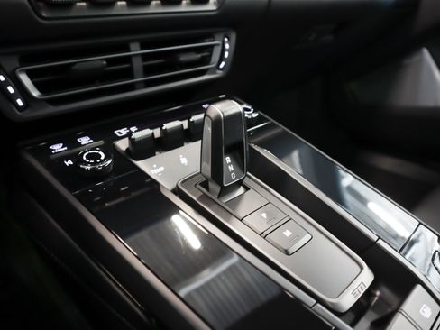 Certified 2024 Porsche 911 Carrera 4 GTS AWD/4WD image 16