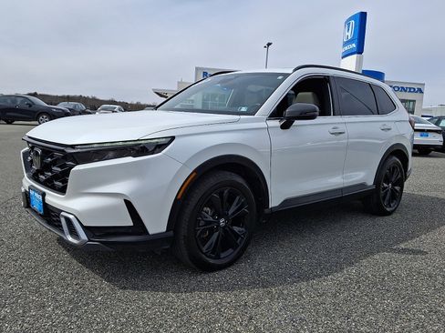 Certified 2023 Honda CR-V Sport Touring image 3