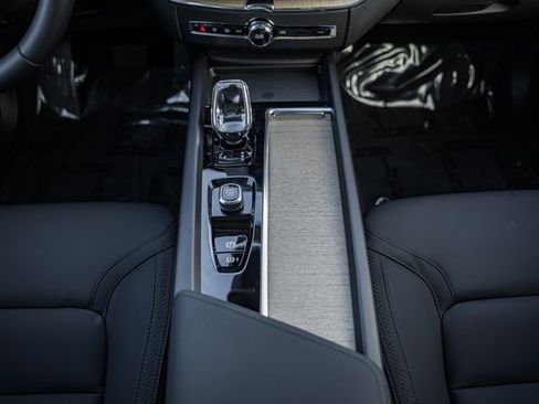 New 2026 Volvo XC60 B5 Plus w/ Protection Package Premier image 26