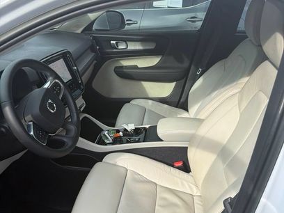 Used 2023 Volvo XC40 B5 Plus