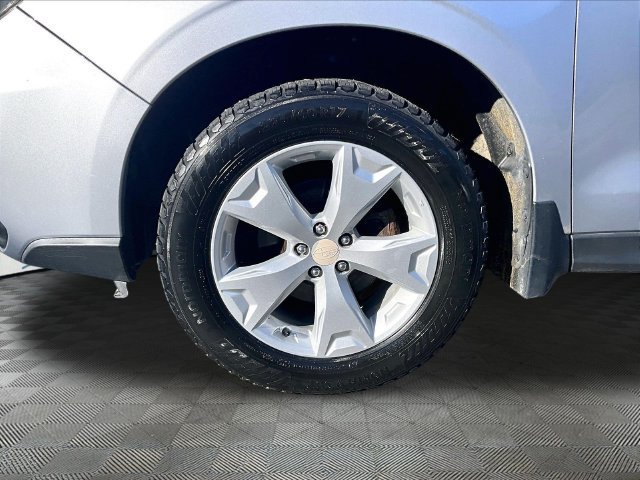 Used 2016 Subaru Forester 2.5i Premium AWD/4WD image 9