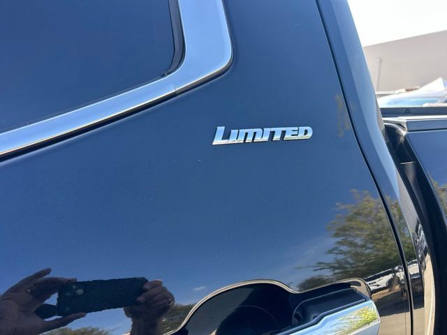 Used 2023 Toyota Tundra Limited AWD/4WD image 8