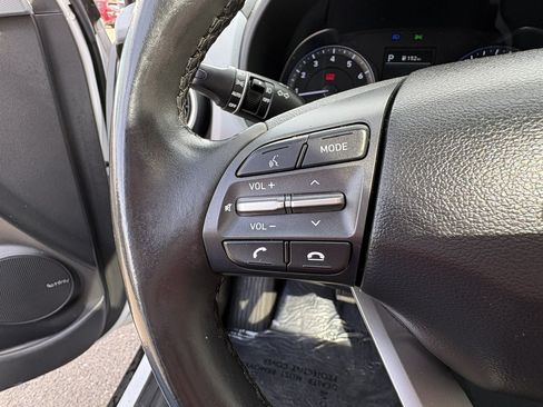 Used 2021 Hyundai Kona SEL Plus w/ Cargo Package FWD image 16