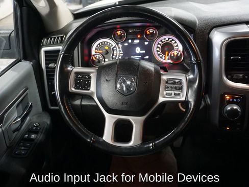 Used 2022 RAM 1500 Classic SLT w/ Electronics Convenience Group image 9