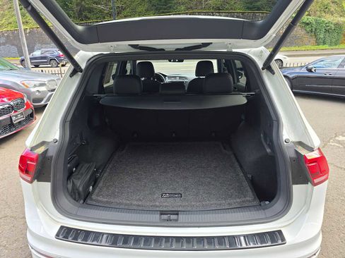 Used 2023 Volkswagen Tiguan SEL R-Line AWD/4WD image 13