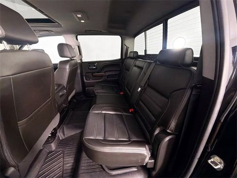 Used 2018 GMC Sierra 2500 Denali image 22