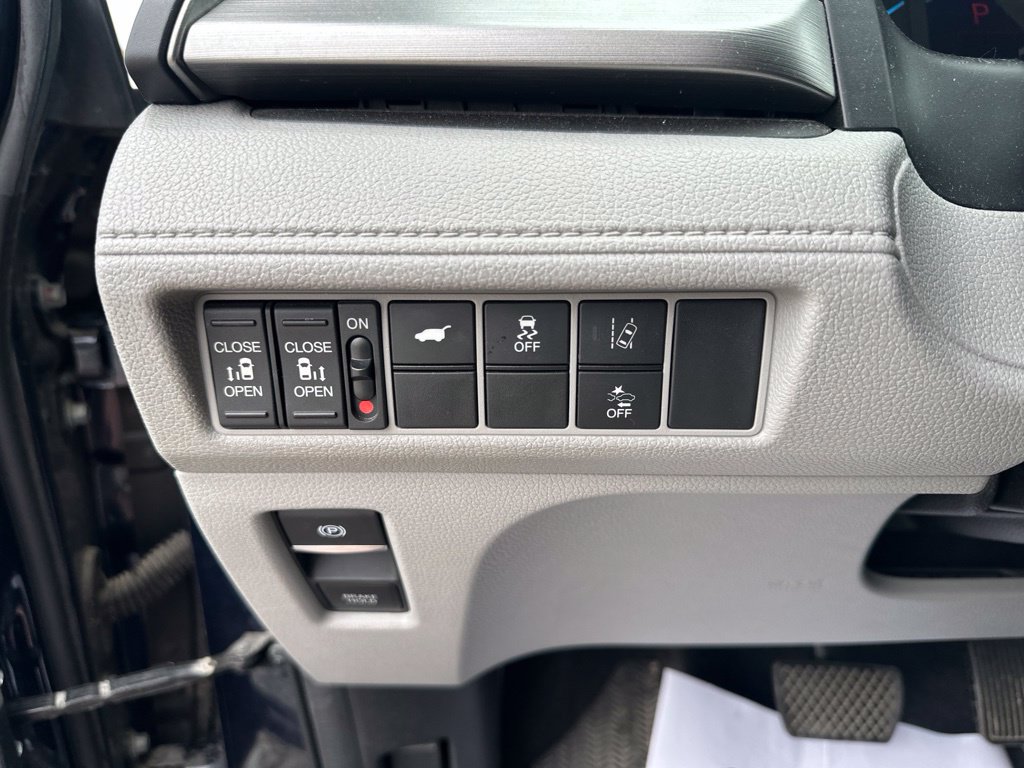 Used 2018 Honda Odyssey EX-L image 20