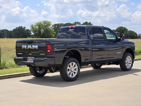 New 2026 RAM 2500 Lone Star AWD/4WD image 3