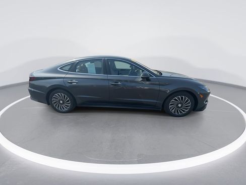 Certified 2023 Hyundai Sonata Limited FWD image 9