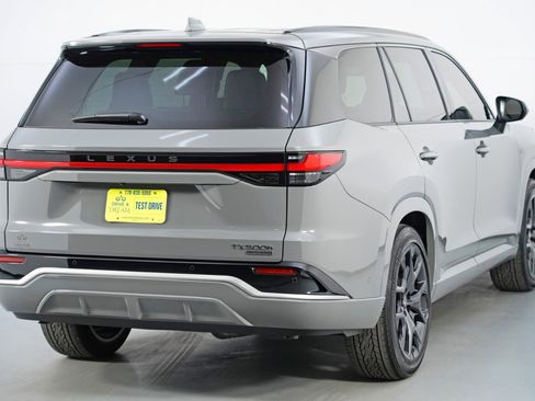 Used 2025 Lexus TX 500h AWD w/ Technology Package image 53