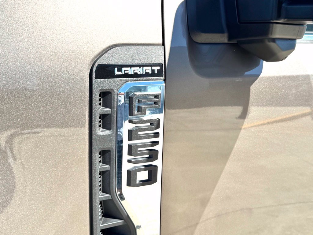 Used 2023 Ford F250 Lariat w/ Chrome Package AWD/4WD image 11