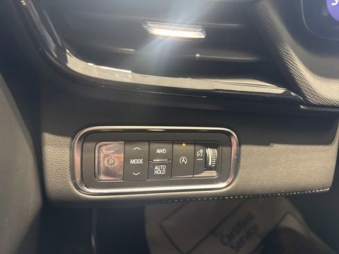 Certified 2025 Buick Enclave Sport Touring w/ Power Package image 37