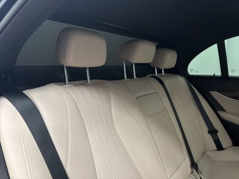Used 2018 Mercedes-Benz E 300 image 26