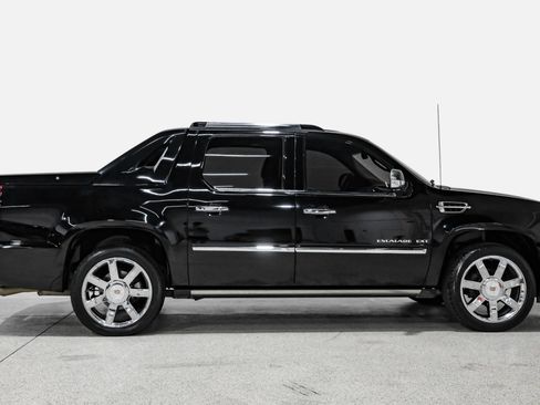 Used 2013 Cadillac Escalade EXT Premium AWD/4WD image 5