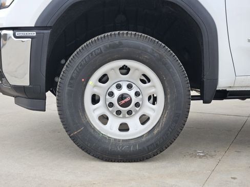 New 2026 GMC Sierra 2500 Pro w/ Convenience Package image 7