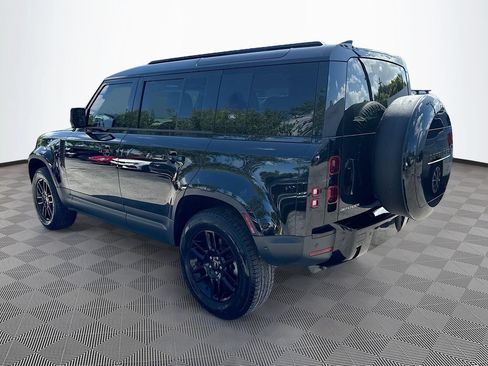 Used 2024 Land Rover Defender 110 S AWD/4WD image 8