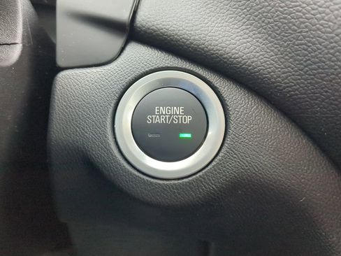 Used 2023 Chevrolet Equinox LT image 27